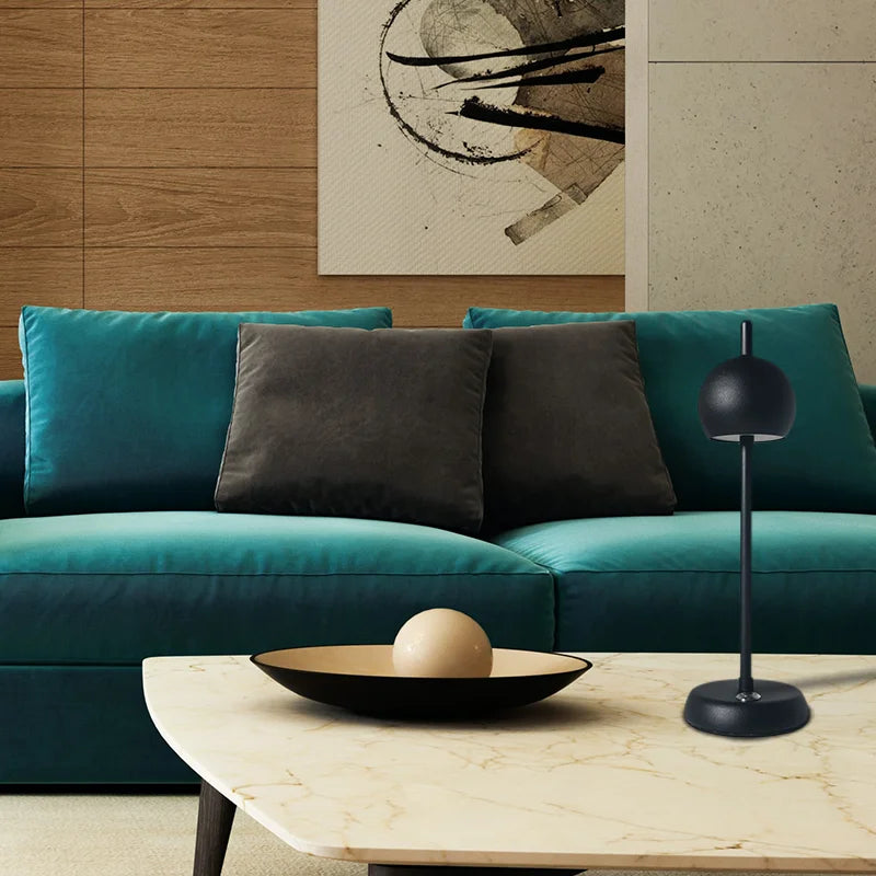 GlowLuxe - Uppladdningsbar LED Bordslampa, Dimbar och Trådlös Carvallo