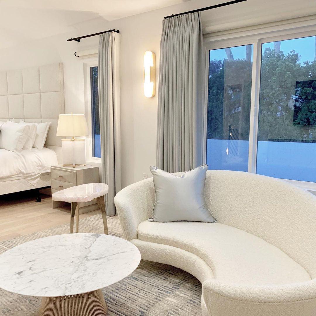 Högkvalitativ Alabaster Vägglampa med Modern Design Carvallo