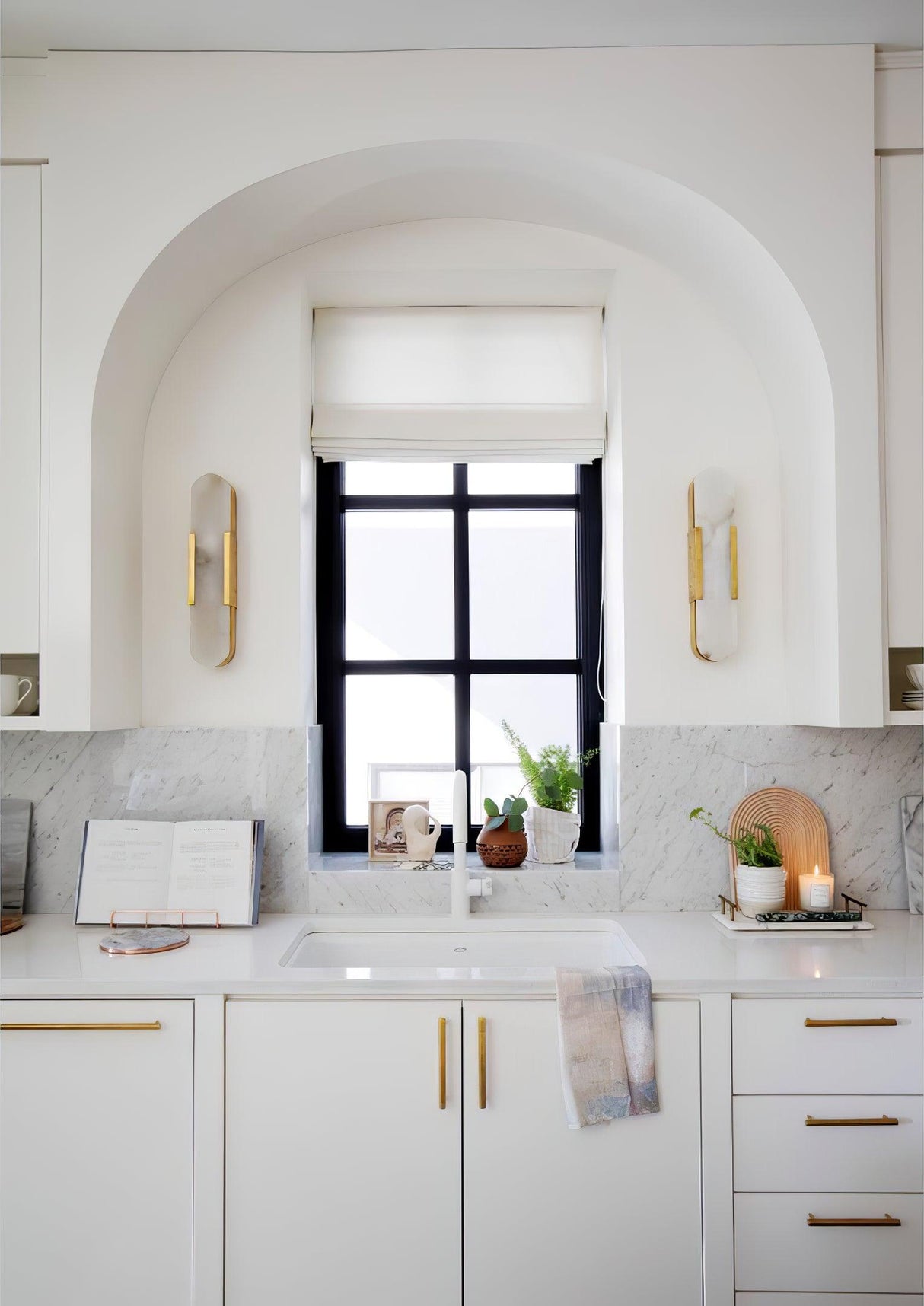 Högkvalitativ Alabaster Vägglampa med Modern Design Carvallo