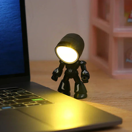 RoboGlow – Söt Robot Skrivbordslampa med LED för Barnrum & Kontor Carvallo