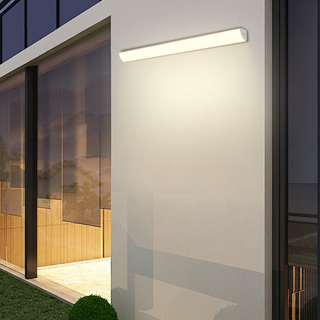 Utomhus LED Vägglampa | 23.6–59 x 2 tum | Minimalistisk Aluminium & PVC | IP65 Vattentät | Energisparande Armatur | Brick by Brick Carvallo