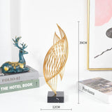 Golden Wave metallskulptur – elegant abstrakt dekor MILA Sverige