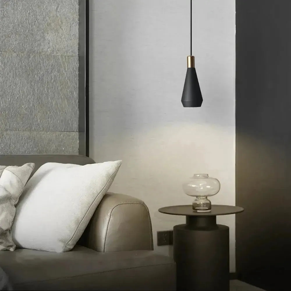 ModernGlow Lights - Modern Metall Kandelaber Taklampa Carvallo