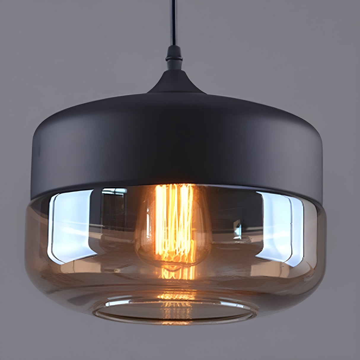 LED-Hänglampa i glas – Modern, skandinavisk design för stiliga vardagsrum Carvallo