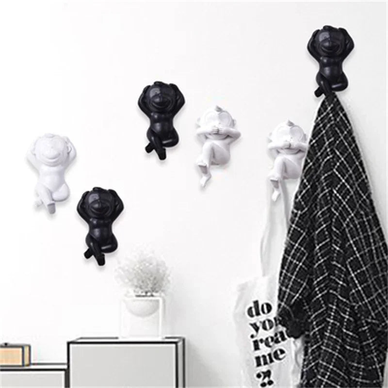 LekfullGlöd - Rolig Apa Vägglampa med Mjölkglas – Dekorativ LED Lampa Carvallo