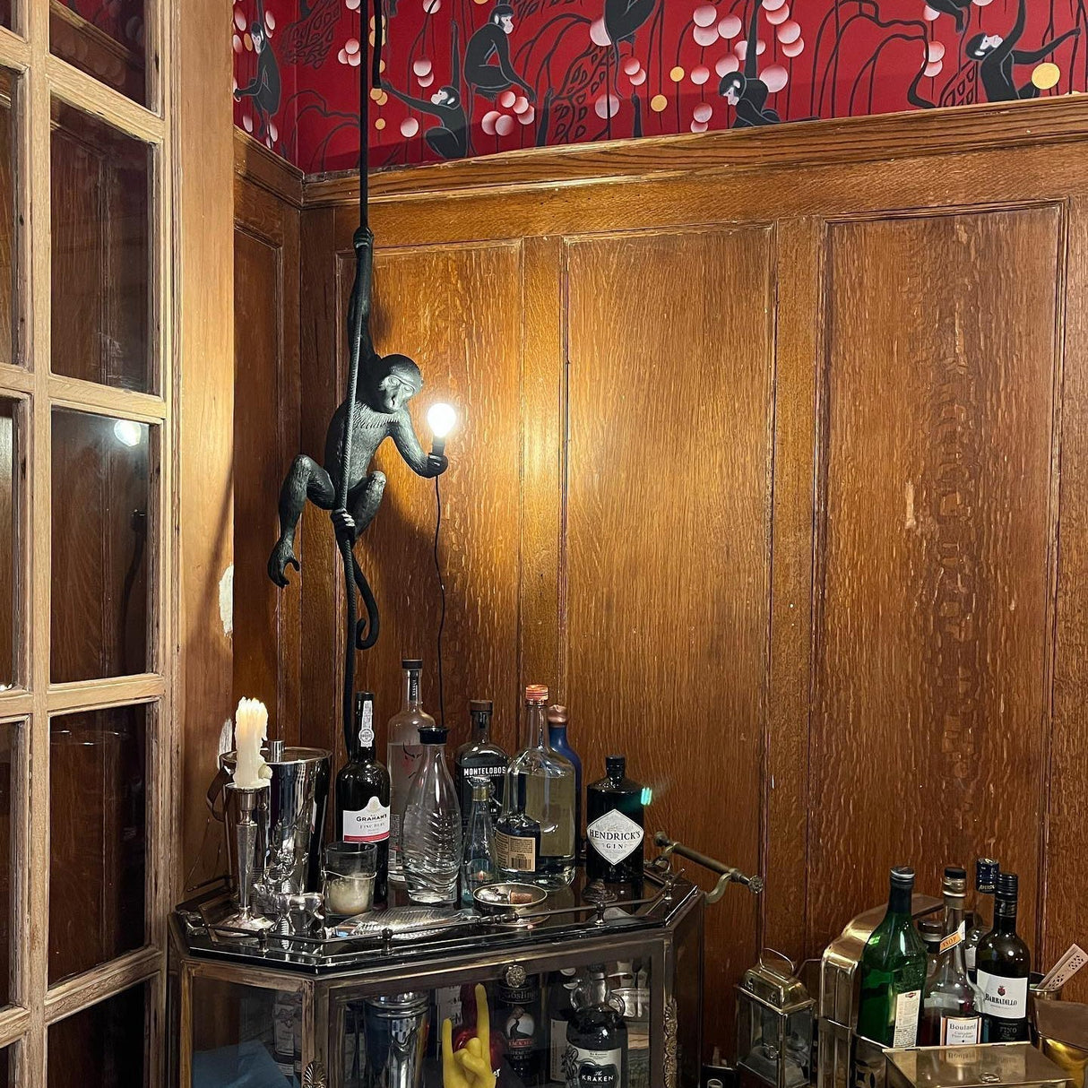 SimiaGlow – Abependantlampa med legendarisk charm och skulptural utstrålning Carvallo