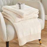 MonoWeave Pläd – Elegant Stickad Filt Hemnix
