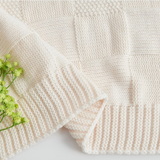 MonoWeave Pläd – Elegant Stickad Filt Hemnix