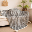 Monochrome Diamond Pattern Blanket Carvallo