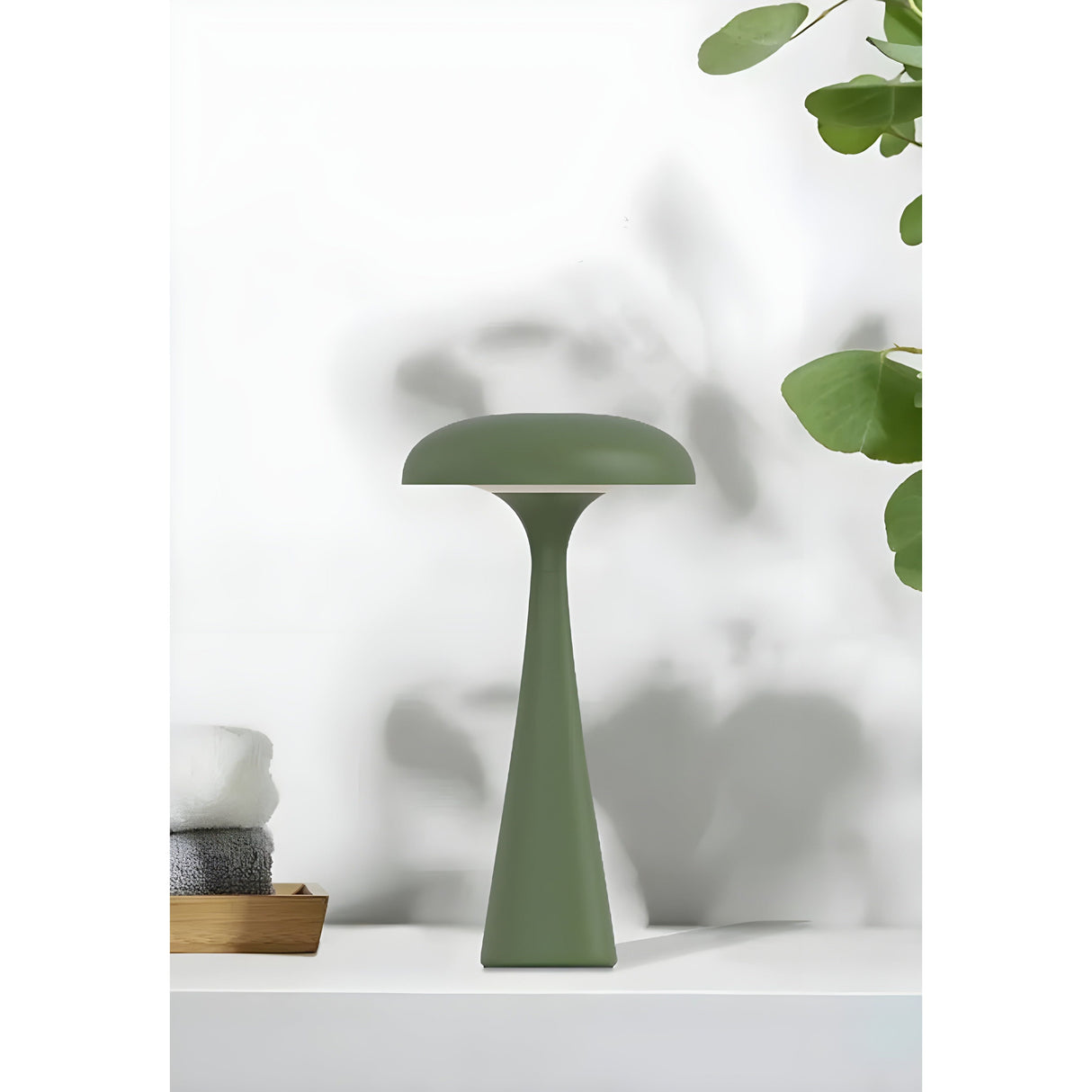 LED-bordslampa i manetform – Dekorativ, trådlös belysning med touch-funktion för hemmet Carvallo