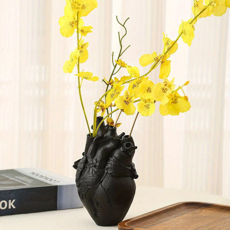 Anatomisk hjärtformad vas för färska eller torkade blommor Carvallo