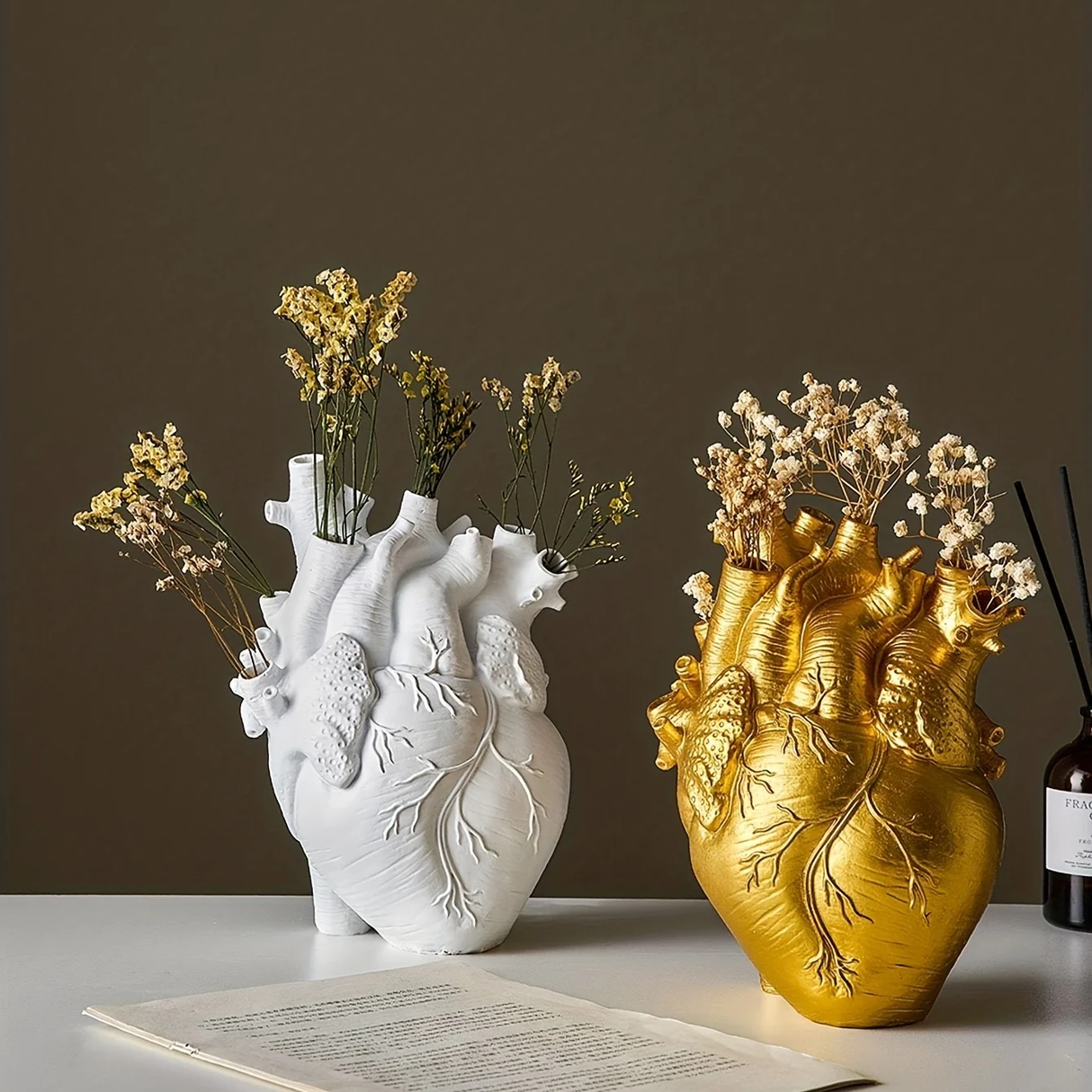Anatomisk hjärtformad vas för färska eller torkade blommor Carvallo