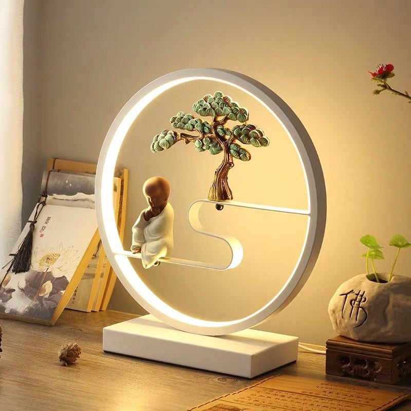 Crayvora | Modern LED Bordslampa med Bonsai Design Carvallo
