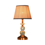 Kristallbordslampa med konisk form och slipade kristallkulor Carvallo