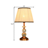 Kristallbordslampa med konisk form och slipade kristallkulor Carvallo