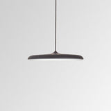 Dekorativ pendellampa för modern matplats och vardagsrum Carvallo