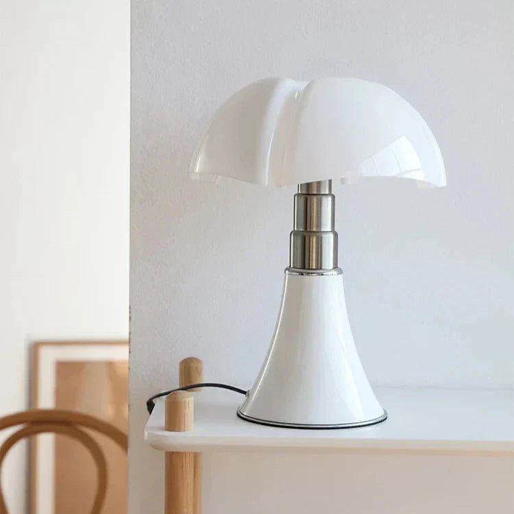 Elegant klassisk belysning lampa med energieffektiv LED-design Carvallo