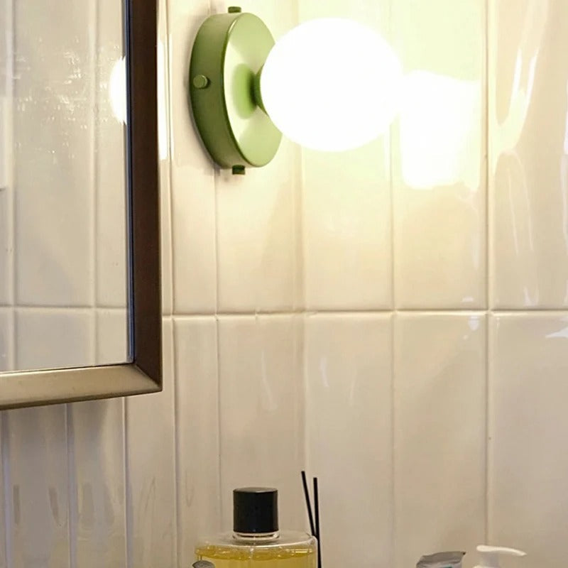 Elegant Glasvägglampa med plug-in design och LED-lampa Carvallo