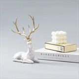 Elegant renhjortskulptur för heminredning Carvallo