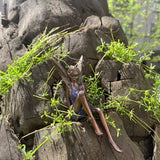 Trädgårdstrollskulptur gjord av resin dekorativ utomhusaccent Carvallo