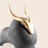 Golden Horned Yak Table Accent för Modern Heminredning Carvallo