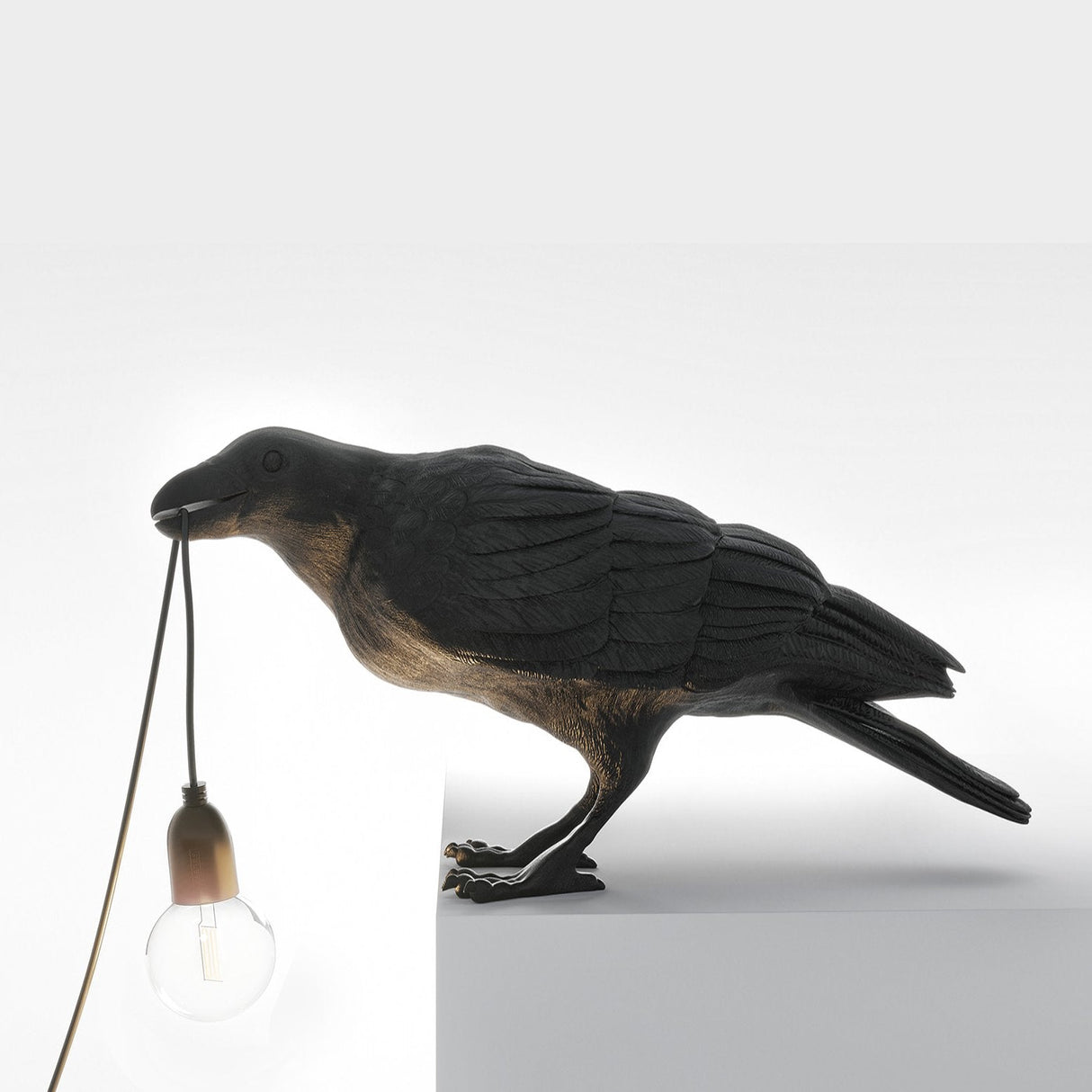 Gothic Raven Lamp Resin Bird - Vintage charm & dark elegance Carvallo