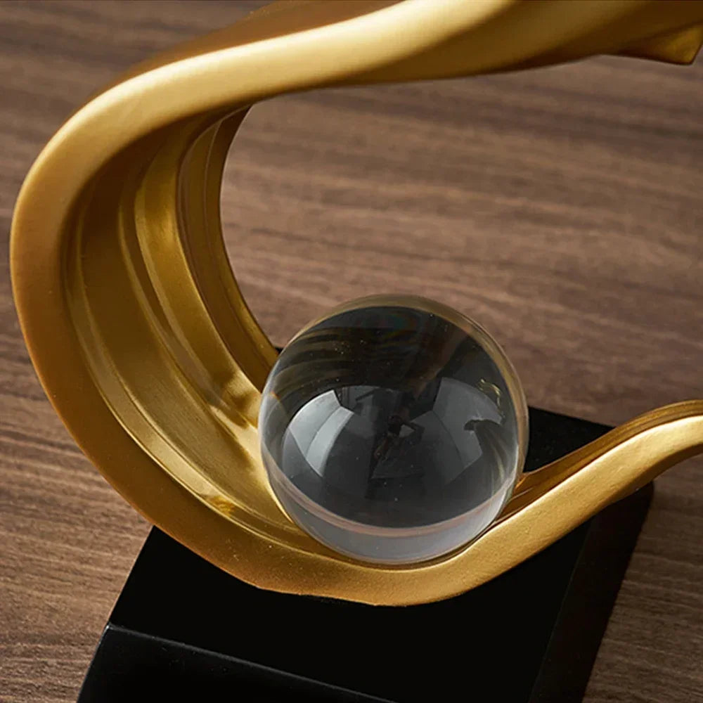 Lyxig Guldig Abstrakt Skulptur För Modern Heminredning Carvallo