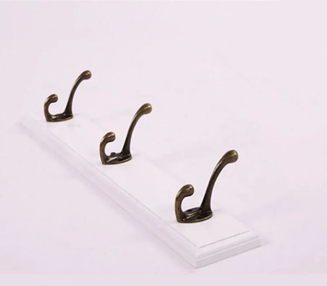 Väggmonterad Klädhängare | Solitt Trä Entréorganiserare | Rustik Platsbesparande Krokar | Brick by Brick Carvallo