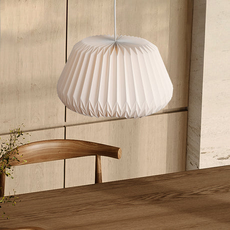 LunaBloom – Mjuka kurvor i hängande form Carvallo