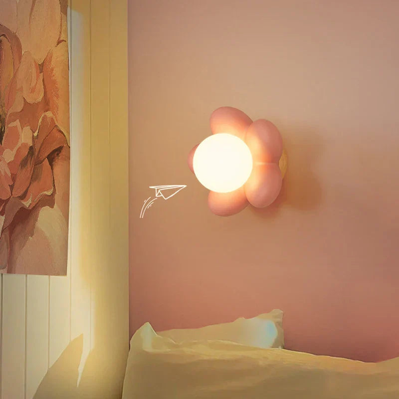 BloomLight - Vägglampa med Blomdesign och LED för Barnrum och Vardagsrum Carvallo