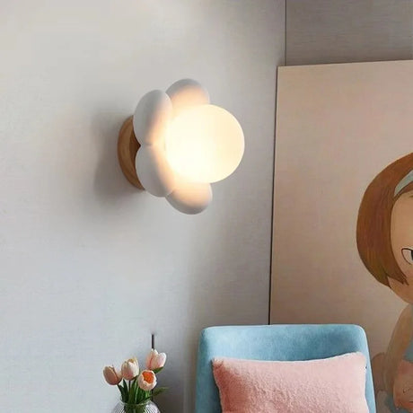 BloomLight - Vägglampa med Blomdesign och LED för Barnrum och Vardagsrum Carvallo