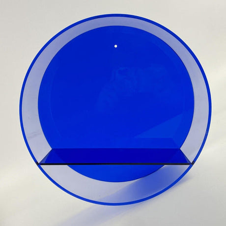 ShelfReat – Ren och modern vägghylla med elegant cirkulär struktur Carvallo