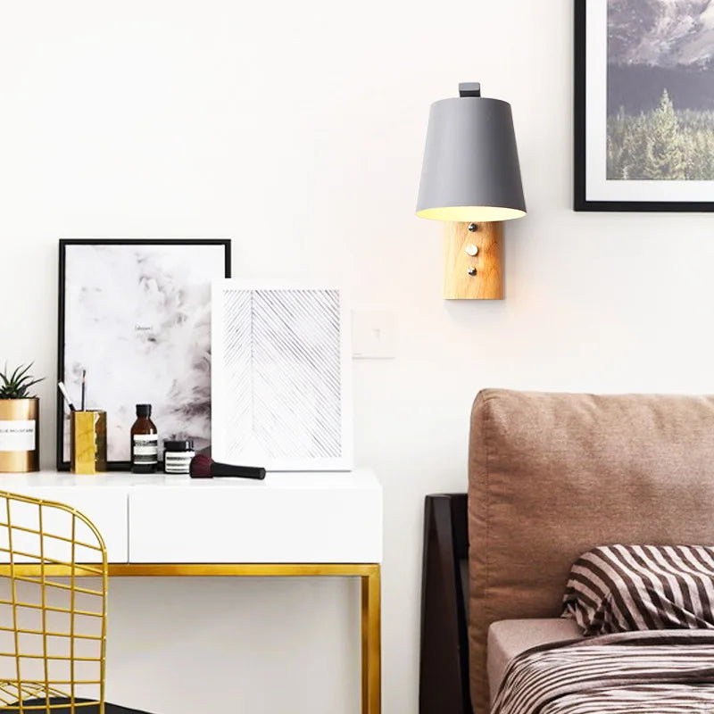WoodLume – Modern LED Vägglampa i Trä för Vardagsrum och Sovrum Carvallo