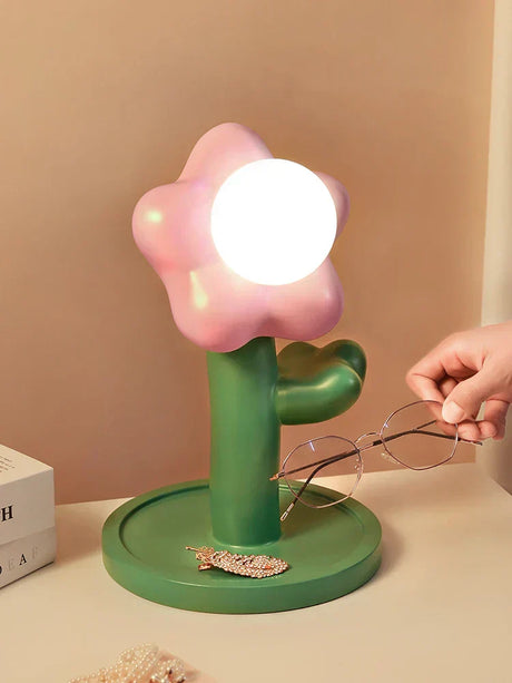 BloomShine - LED Blomma Bordsbelysning för Barnrum – Dekorativ Nattlampa i Blomdesign, Dimbar Belysning Carvallo
