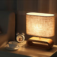 WoodLuxe – Bordslampa med Träbas för Sovrum och Vardagsrum Carvallo