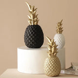PineGlow - Elegant Ananas Skulptur till Raffinerade Rum Carvallo