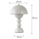 Modern bordslampa i skandinavisk design med guldaccenter Carvallo