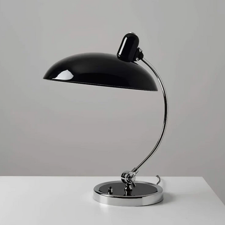 NordicGlow - Minimalistisk skandinavisk bordslampa med elegant design för vilket rum som helst Carvallo