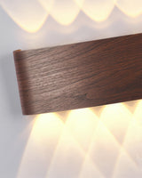 Carvallo – Lyxig Vägglampa med Träådring för en Tidlös Atmosfär Carvallo