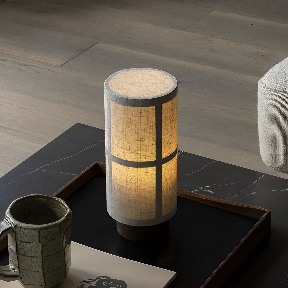 Silkes bordslampa – Japansk design för stilbjudande och dekorerande belysning Carvallo