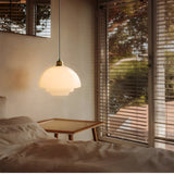 AuraBeam Light – Minimalistisk elfenbensfärgad LED-hänglampa i glas Carvallo