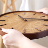 SilentTimber - Minimalist Wall Clock in Wood with Silent Environment Carvallo