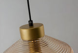 Aurelia Prism Pendellampa – Räfflad Glas Taklampa i Vintage Modern Stil Hemnix