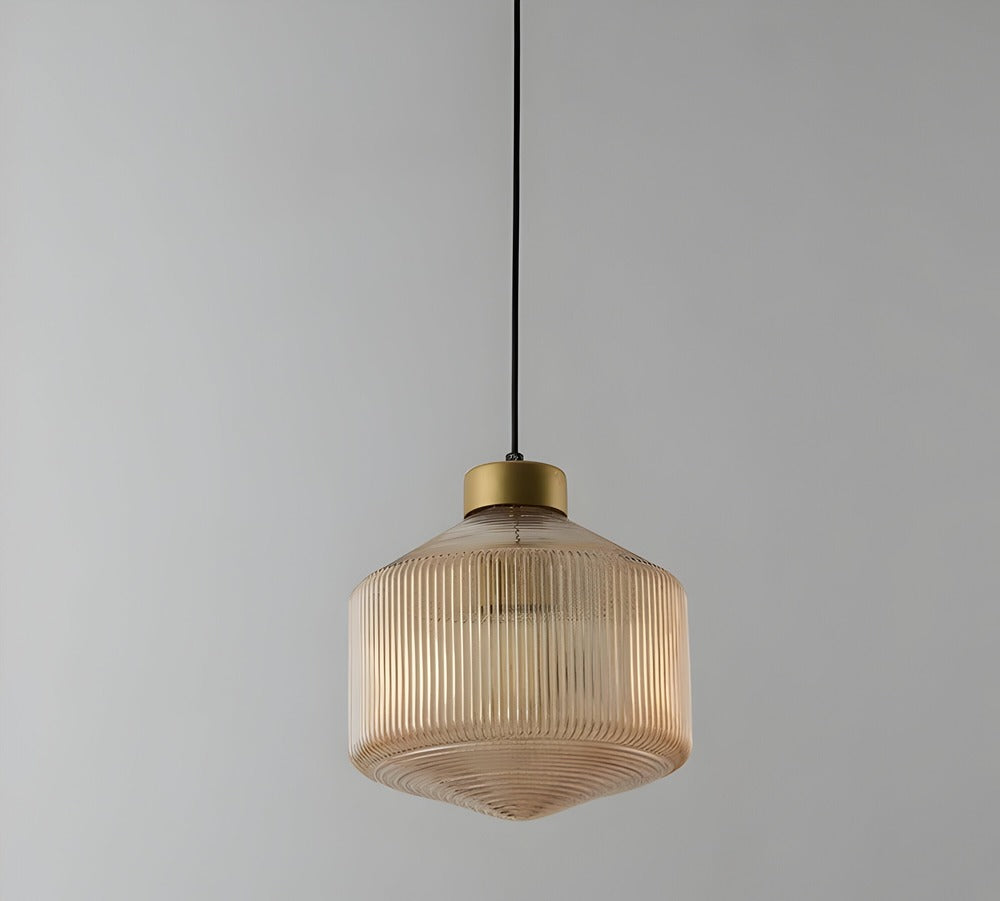 Aurelia Prism Pendellampa – Räfflad Glas Taklampa i Vintage Modern Stil Hemnix