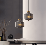 Aurelia Prism Pendellampa – Räfflad Glas Taklampa i Vintage Modern Stil Hemnix