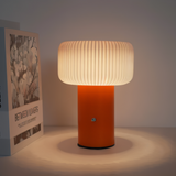 NordicGlow Bordslampa – Elegant Ribbad Lampa i Svampform Hemnix