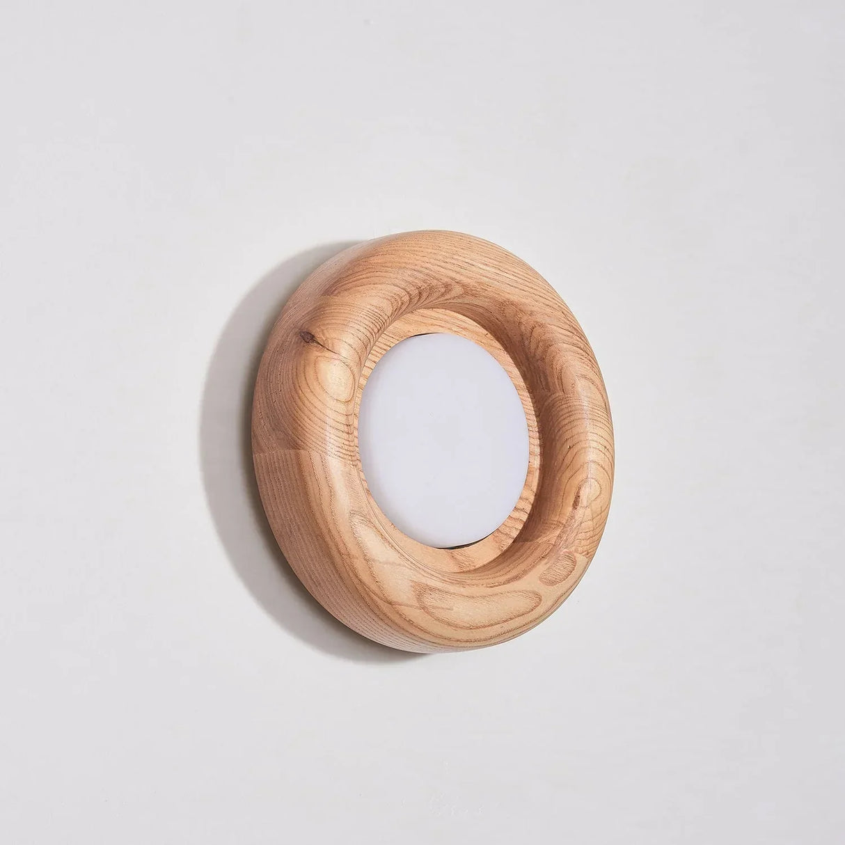 OrbitusGlow – Modern vägglampa för obesvärad inre elegans Carvallo