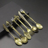 RegalLeaf - Utsmyckad vintage teske-set för elegant servering Carvallo