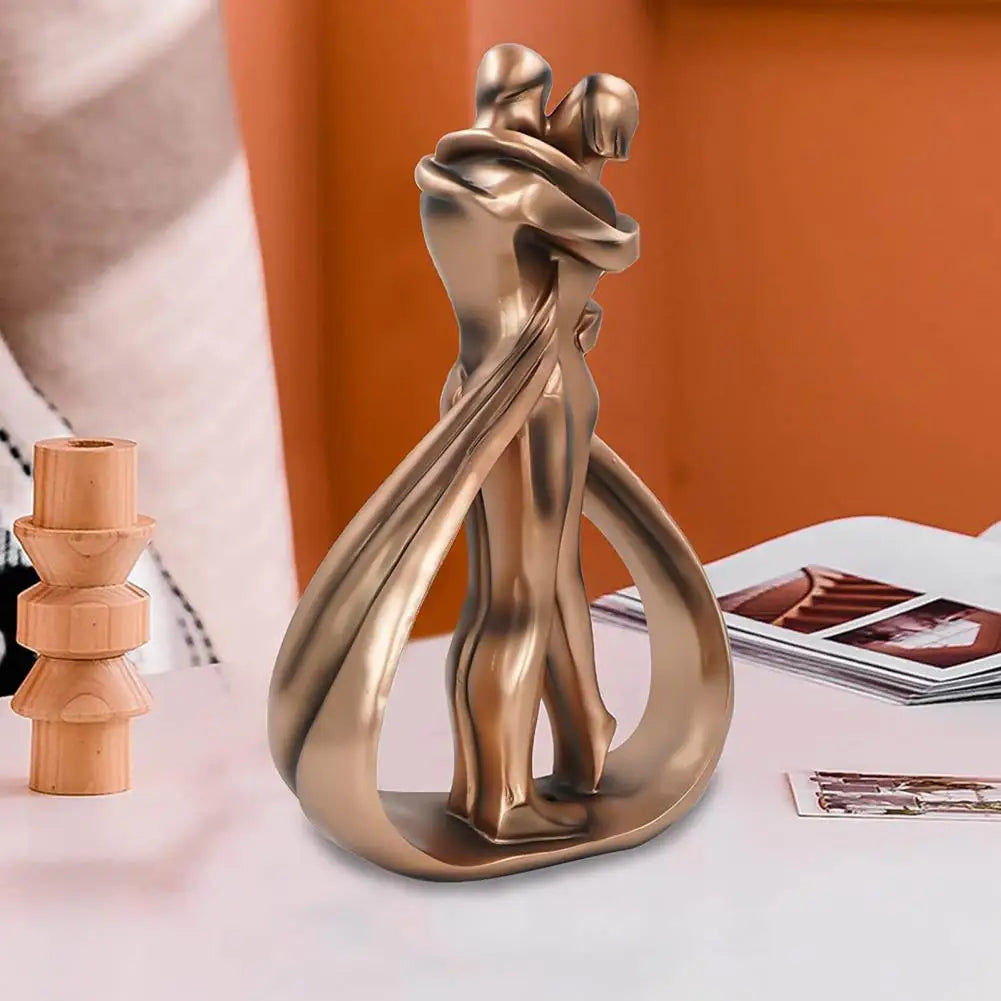 Modern kärlekspar-skulptur – Symbol för samhörighet Carvallo