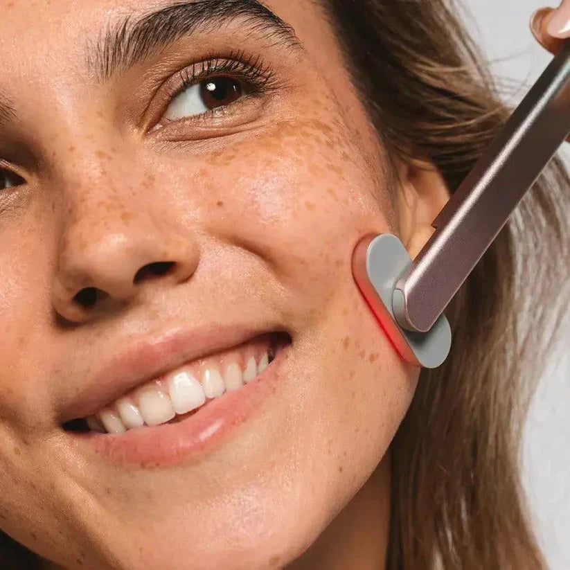 LED Ansiktsmassageapparat Röd Ljusterapi Enhet Carvallo